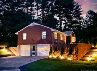 12 Poinsettia St, Middletown, CT 06457