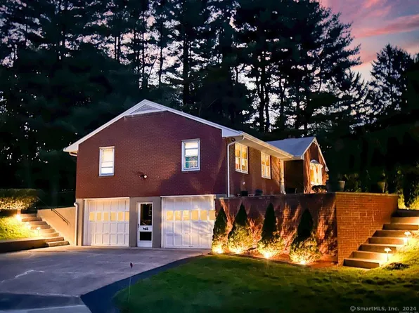 12 Poinsettia Street, Middletown, CT 06457