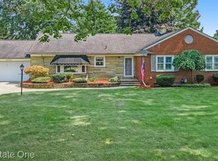 711 Ridgemont Ave, Dearborn, MI 48124