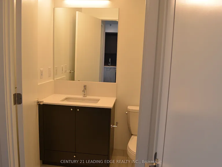 10 Oak St #2407 — Photo 8