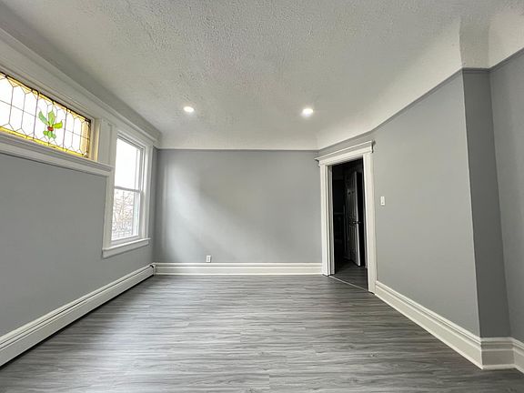 3rd image of 603 S 17th St #1B
