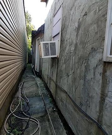 3rd image of 2322 Saint Philip St