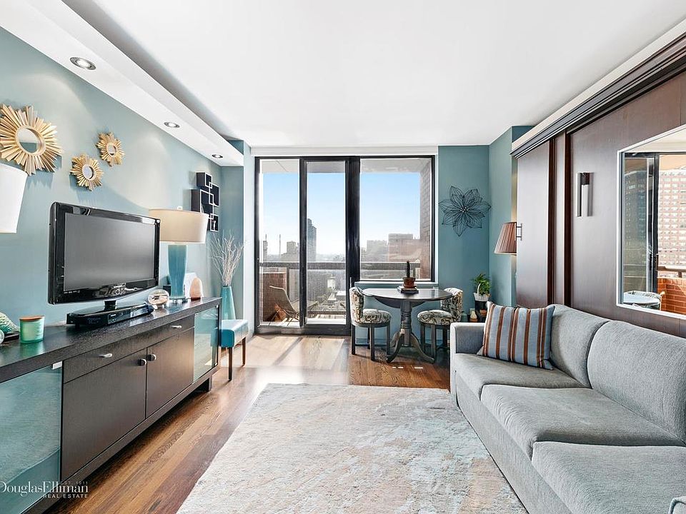 1st image of 300 E 62nd St APT 1805