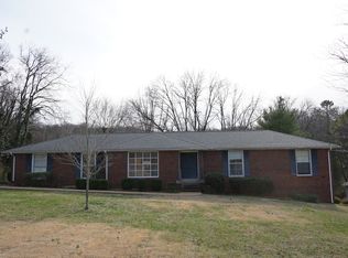 6613 Sussex Cir, Nashville, TN 37205