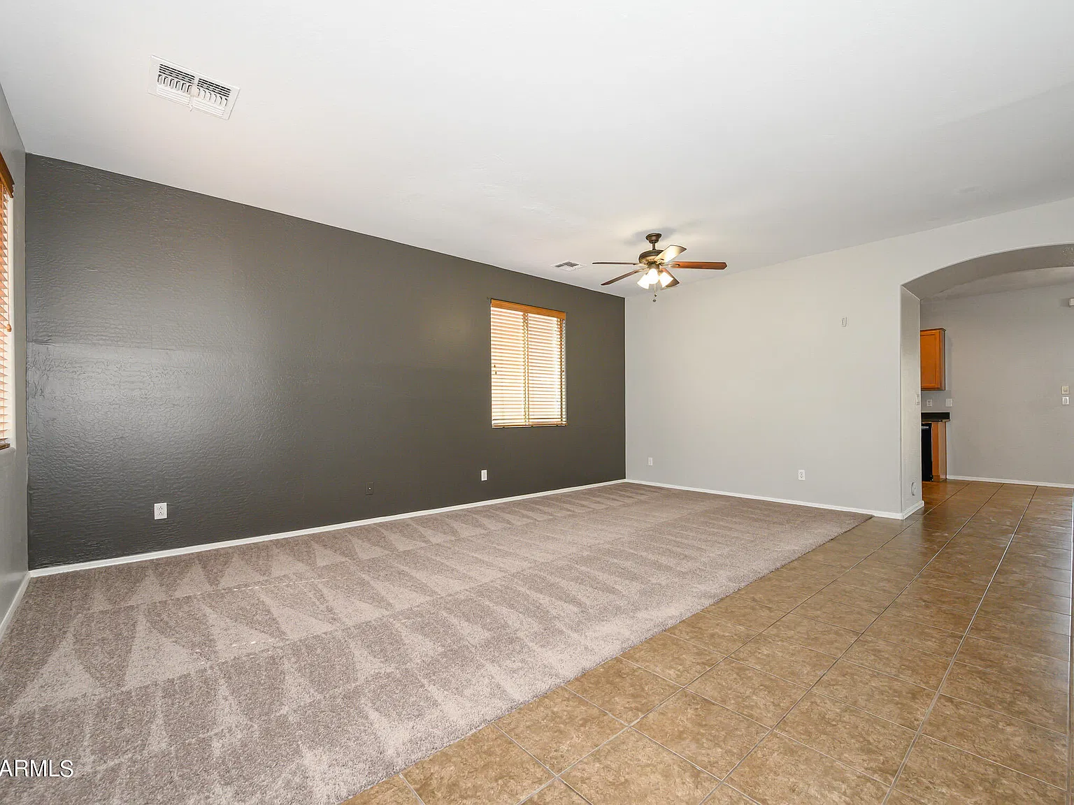 5 bed, 3.0 bath, 2501 sqft, $1,995 — Photo 3