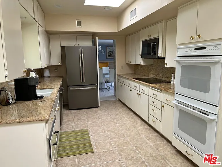 500 W Arenas Rd #8 — Photo 23