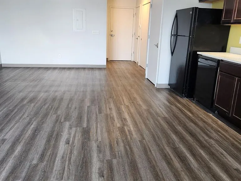 River Rock Apartments — Photo 23