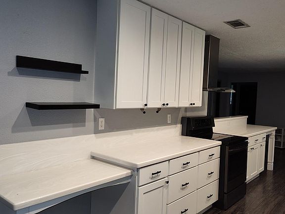 5th image of 170 Briarcliff Dr