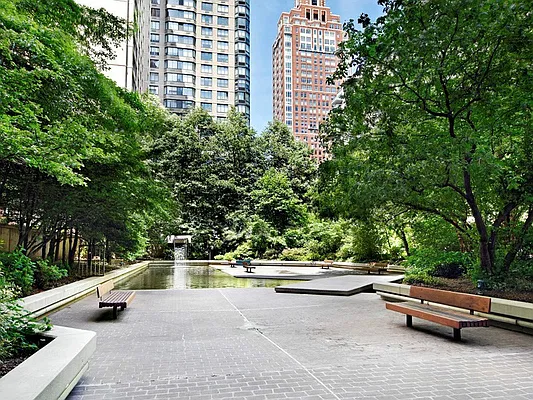 Rented by Sotheby's International Realty | media 20