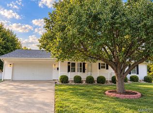 302 Roosevelt Ave, Warrenton, MO 63383