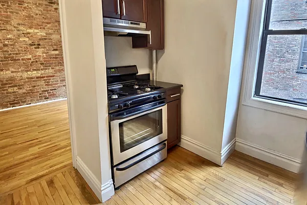 Rented by Keller Williams NYC | media 2