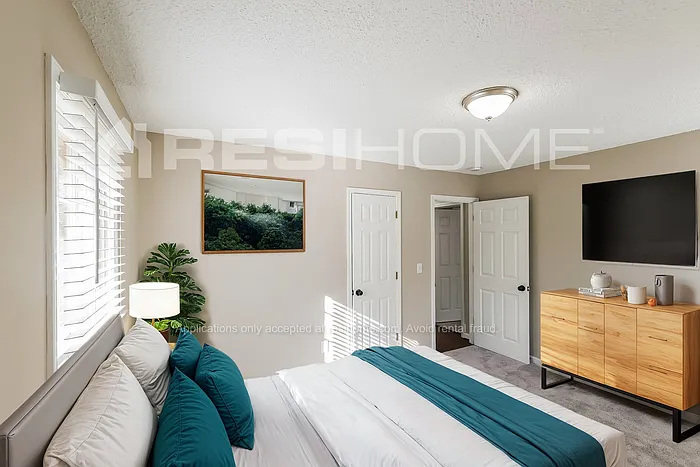 1028 Independence Ct — Photo 10