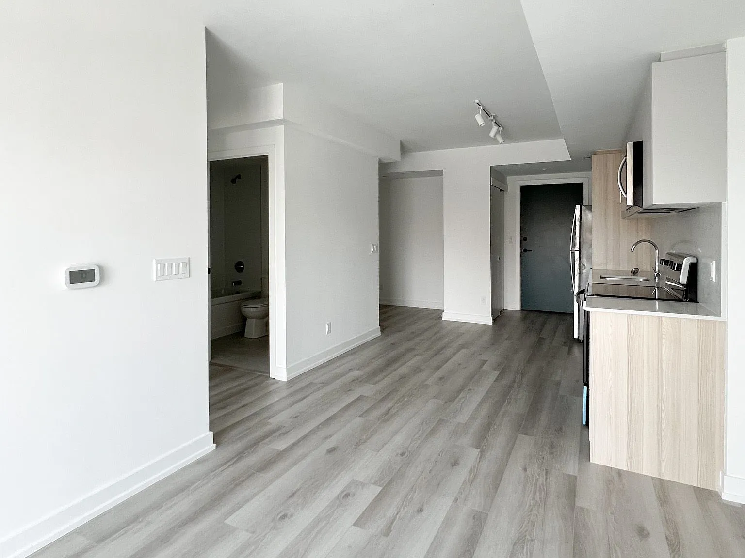 2 bed, $2,250 — Photo 2