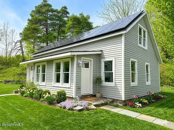 54 Division St, Great Barrington, MA 01230