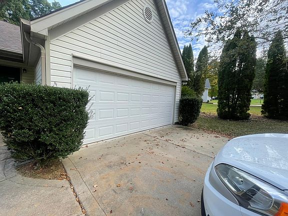 3rd image of 3100 Edmonton Pl