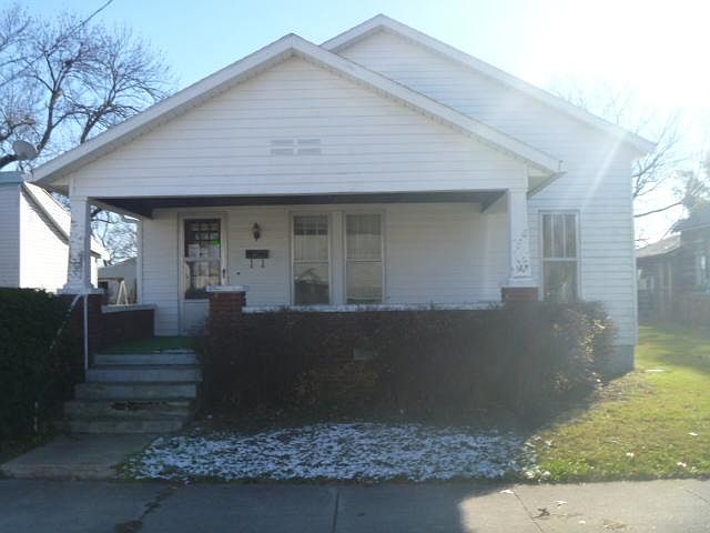 1st image of 227 W Locust St
