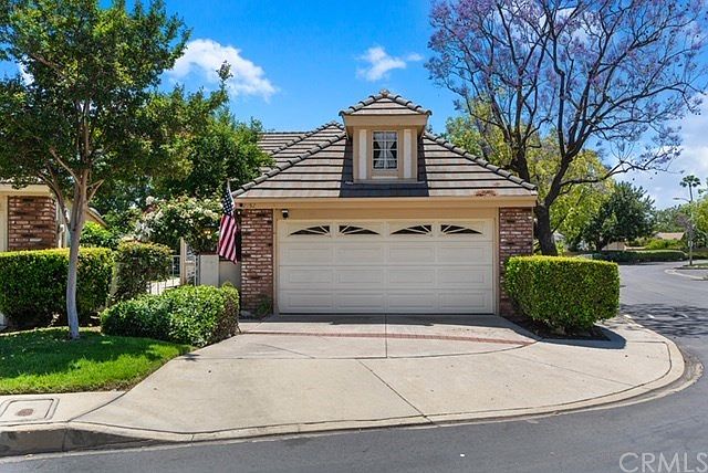 1st image of 2152 Charmaine Dr