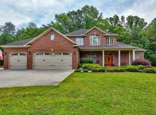 810 Hopewell Church Rd, Winston Salem, NC 27127