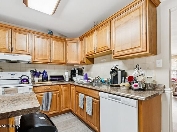 4th image of 93 Halls Croft Road #C