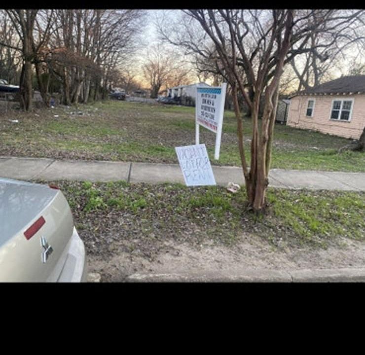 2nd image of 213 Graymont Ave N