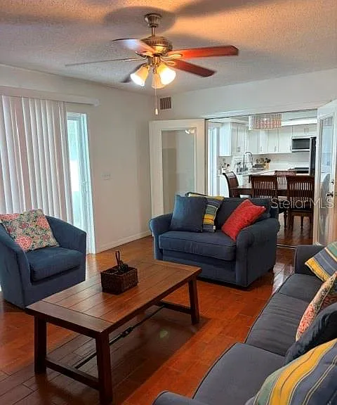 11424 Haymarket Ct — Photo 7