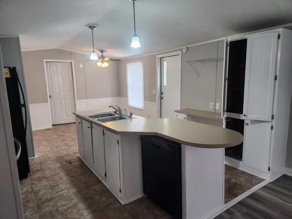 Huntington Woods, 5626 Atwater Rd #122, Greensboro, NC 27407