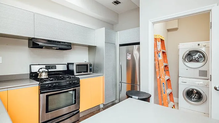 Rented by Nooklyn NYC LLC | media 41