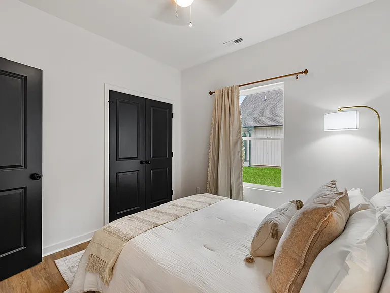 731 Clarinda St — Photo 21
