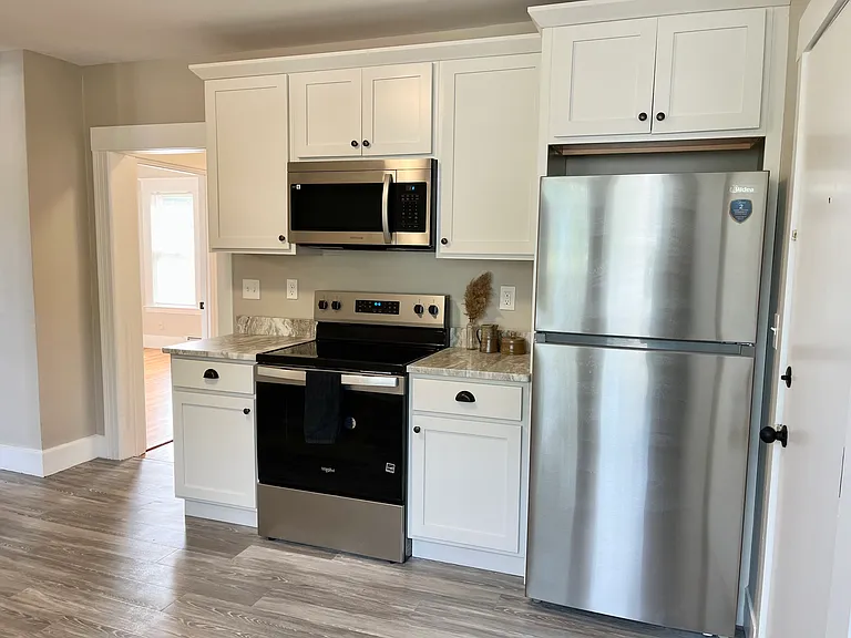 86 Grove St #2 — Photo 6