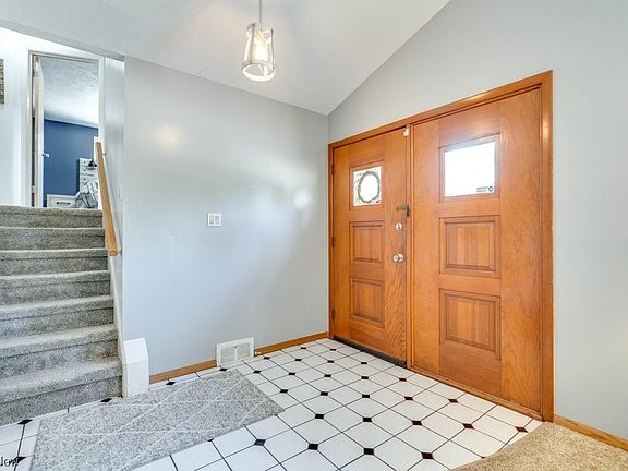 4th image of 36822 Lakeshore Blvd #36822