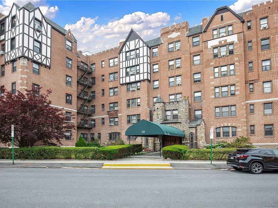 1st image of 10 Nosband Avenue #2M