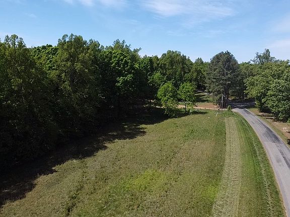 4th image of Crab Orchard Rd