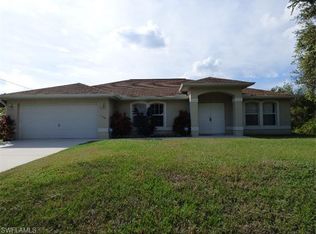 124 Carey Ave S, Lehigh Acres, FL 33974