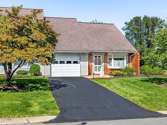2nd image of 202 Birchtree Ln
