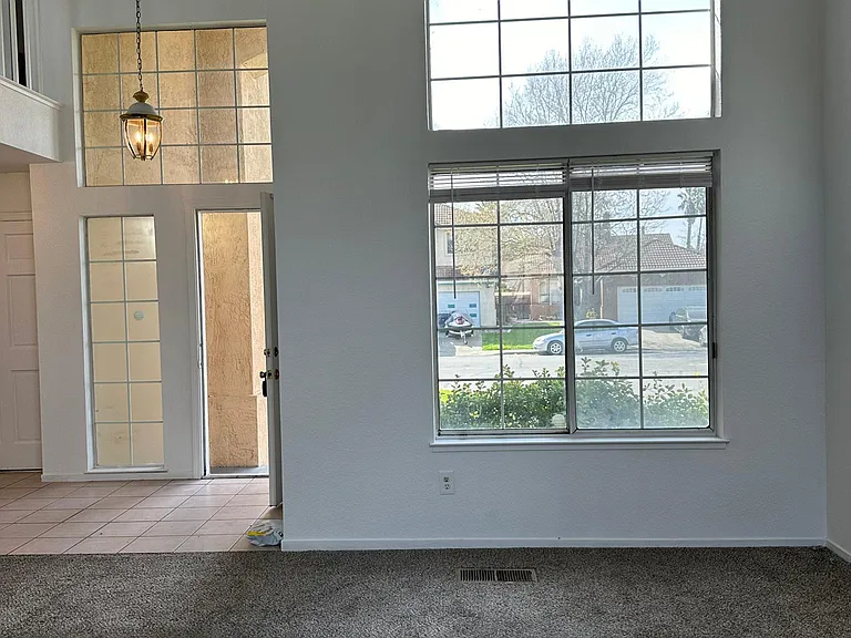 418 Kinsmill Ct — Photo 13