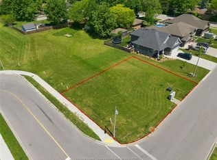195 Brien Ave W, Essex, ON N8M3G3