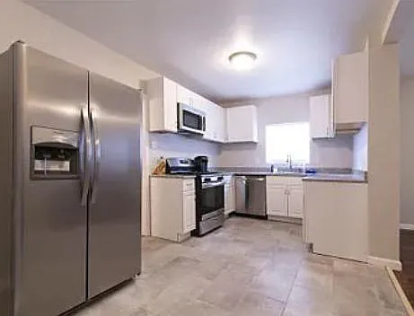 63 Murray St - Main Unit — Photo 3