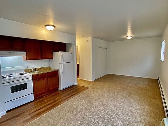2nd image of 1571 S Congress St APT 12