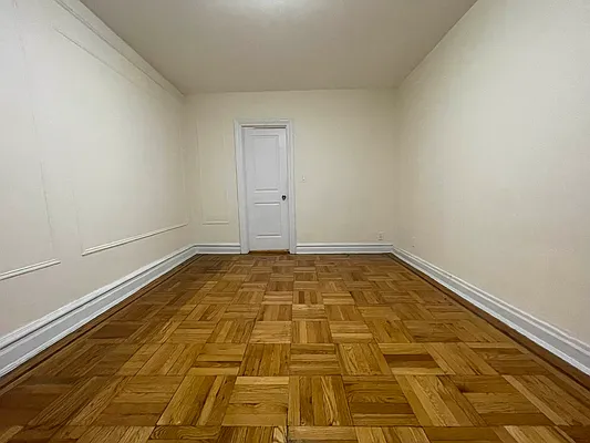 Rented by Hillel Realty Group | media 8