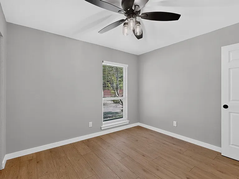 1004 Cross Bend Rd — Photo 25