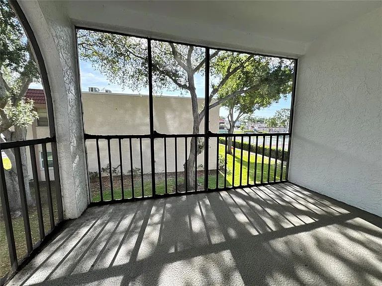 9700 Starkey Rd #322 — Photo 13