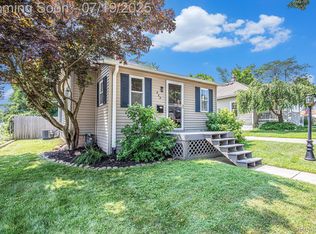 229 W Lafayette St, Romeo, MI 48065