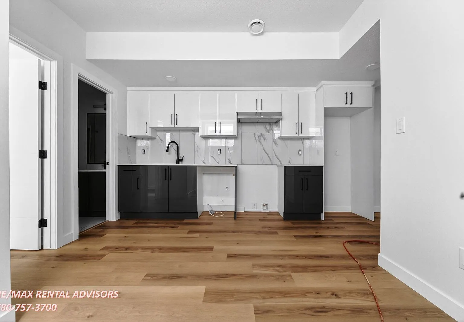 BSMT #1 4836 11A Avenue Northwest — Photo 4