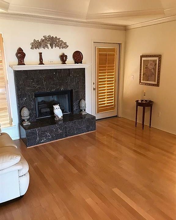 2nd image of 7620 Brookhaven Way