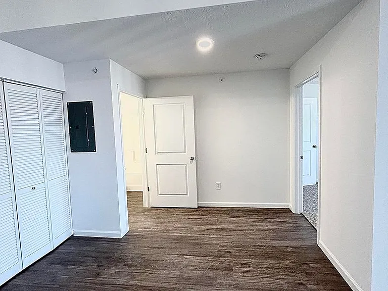 Sagamore Winds Apartments — Photo 27