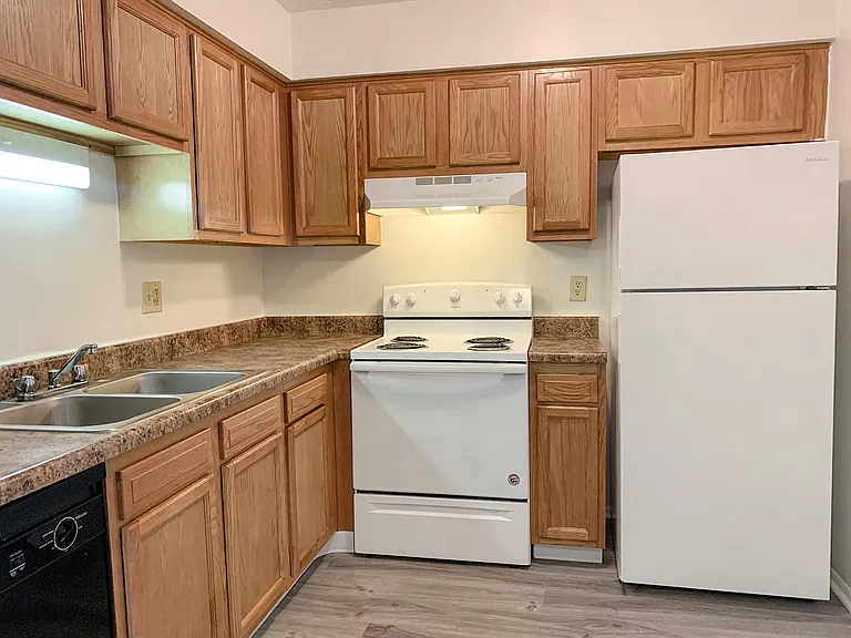 Waterstone Place Apartments — Photo 2