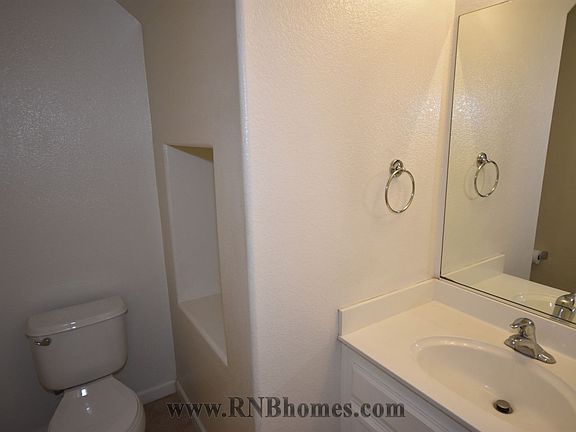 3rd image of 268 Phoenix Cir