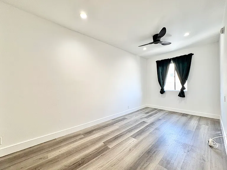 8524 Cashio St #2 — Photo 9
