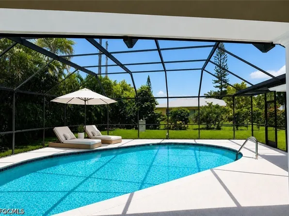 4479 Lakewood Blvd, Naples, FL 34112