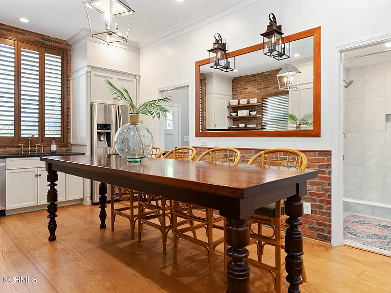 305 Harnett St — Photo 3